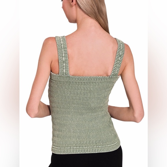 😉 👀 Zenana Seamless Winkle Stone Washed Tank Top - Lt. Olive - Picture 2 of 8